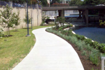 Jeredon-Sidewalk-with-landscape